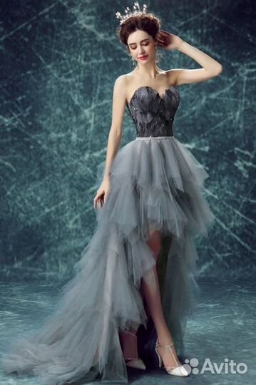 Платье с настоящими перьями