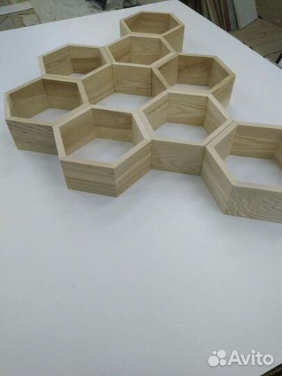 Декоративная шестигранная полка сота из дуба