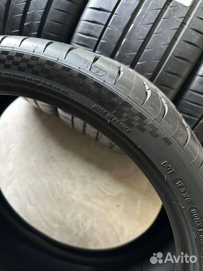 Michelin Pilot Sport 4 S 295/30 R21 и 285/30 R21