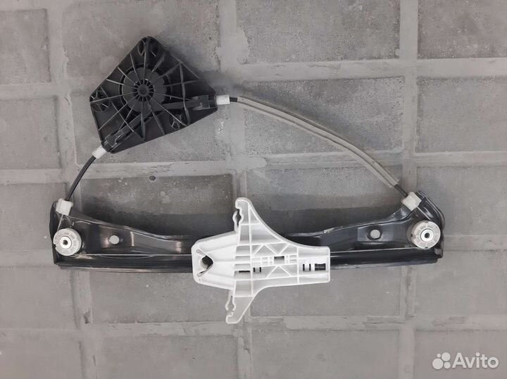 Стеклоподъемник задний правый vw Jetta 5