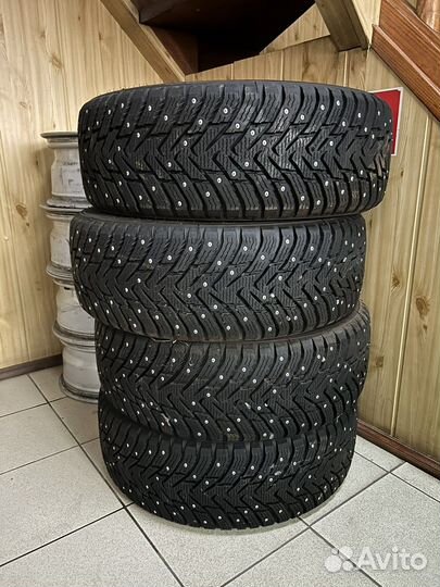 Nokian Tyres Nordman 8 SUV 225/60 R17