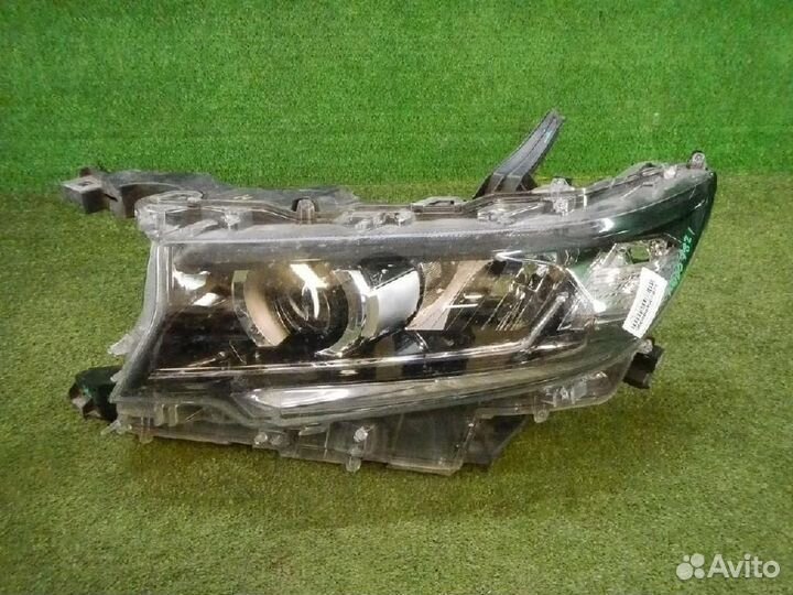 Фара левая Toyota Land Cruiser Prado