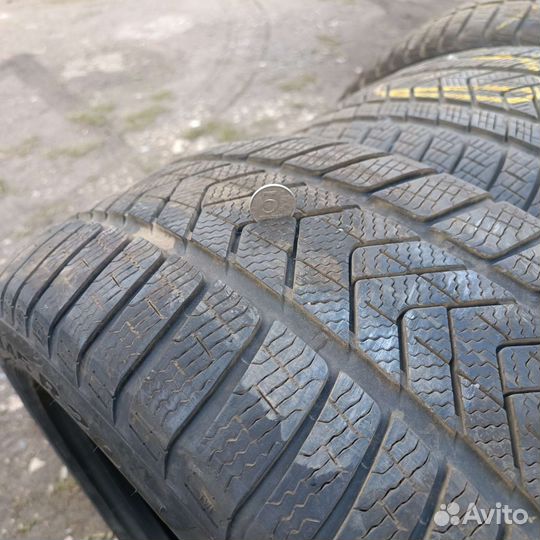 Pirelli Scorpion Winter RFT 275/45 R20 и 305/40 R20 110V