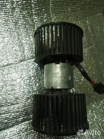 Моторчик печки BMW 5 e34 Bosch