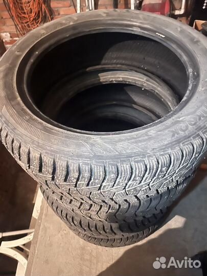 Hankook Winter I'Pike RS2 W429 215/55 R17 98T