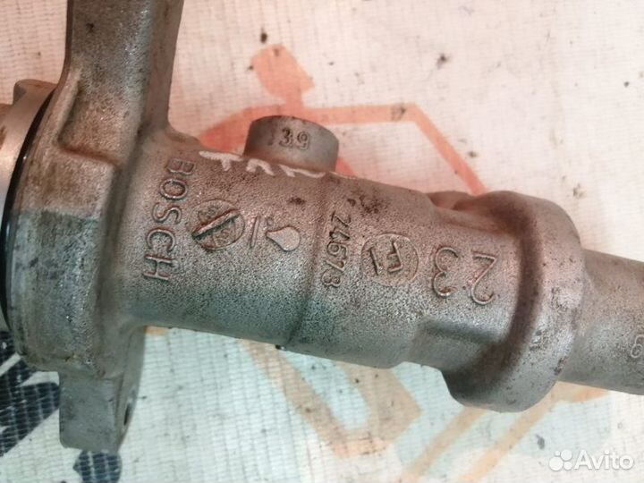 Главный тормозной цилиндр Renault Fluence