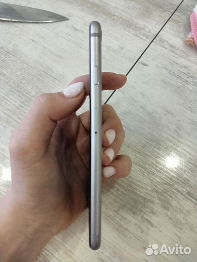 iPhone 6S, 32 ГБ
