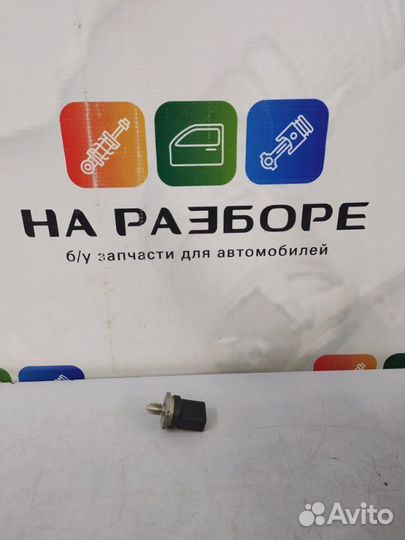 Датчик давления топлива Volkswagen Touareg 7P5