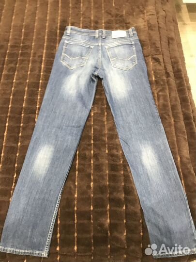 Джинсы мужские