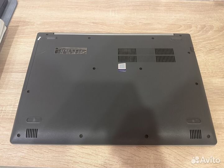 Ноутбук Lenovo ideapad 320 15AST