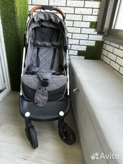 Коляска прогулочная yoya plus