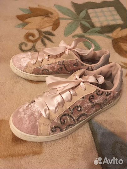 Обувь на девочку
