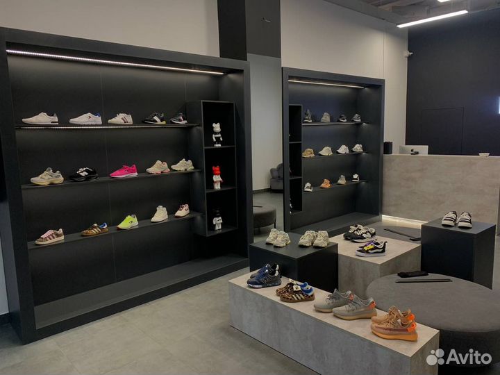 Готовый бизнес бутик кроссовок и аксессуаров