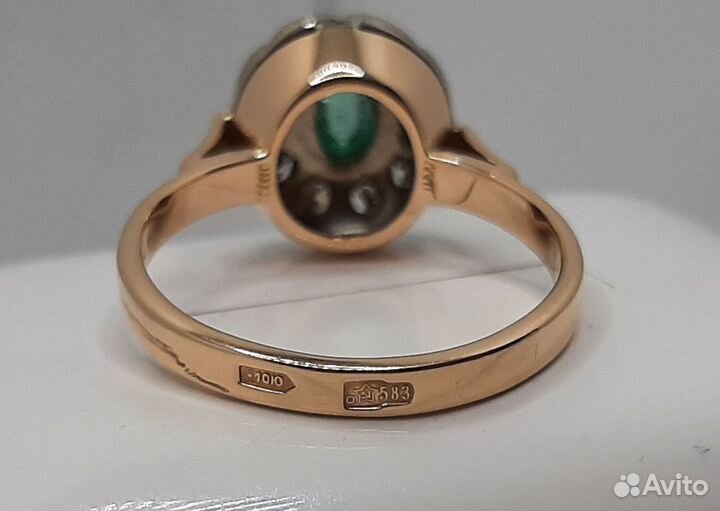 Золотое кольцо СССР 583 бриллианты изумруд