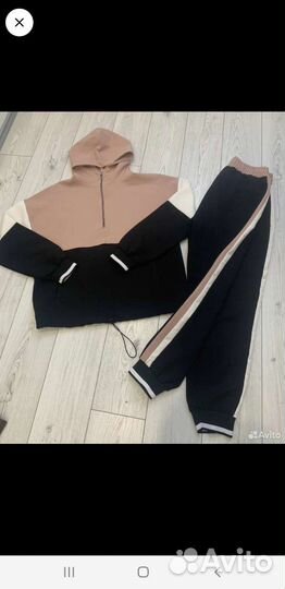 Спортивный костюм женский