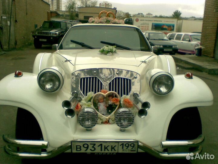 Свадебные украшения на авто лимузин