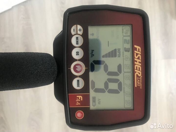 Металлоискатель Fisher f44