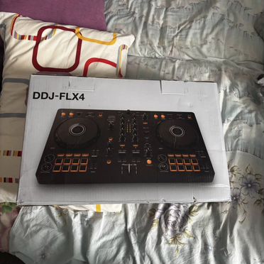Dj контроллер