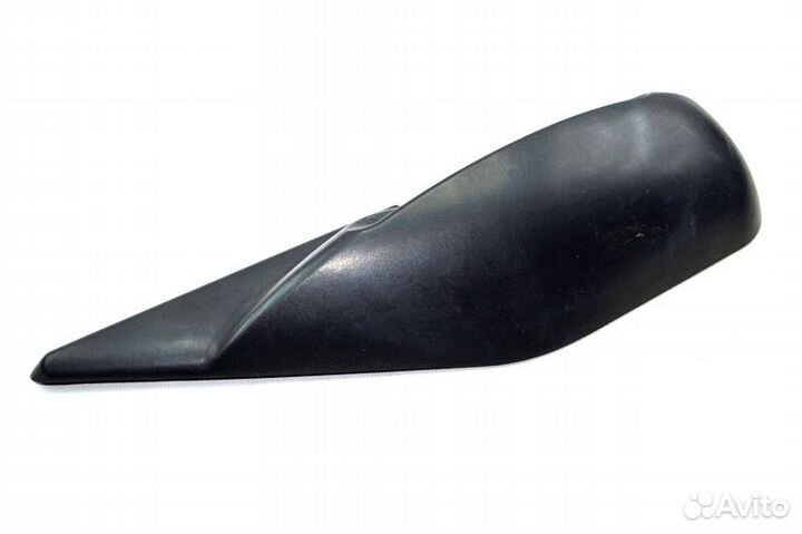 Накладка кронштейна бокового зеркала нижнего право