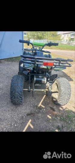 Детский квадроцикл на аккумуляторе