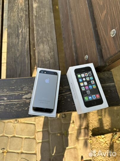 iPhone 5S, 16 ГБ