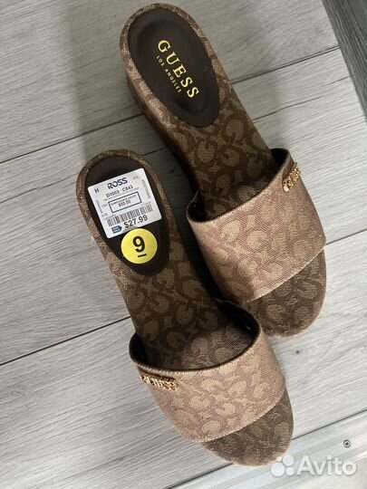 Шлепанцы на платформе guess