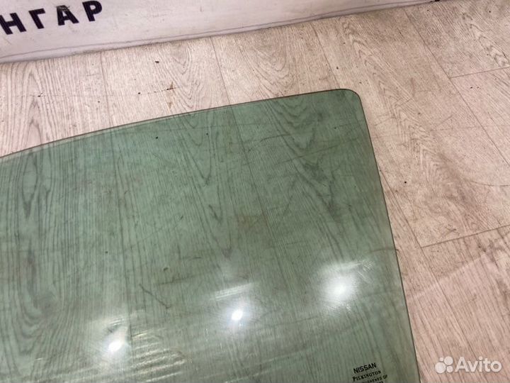 Стекло переднее левое Nissan Qashqai J10 HR16DE