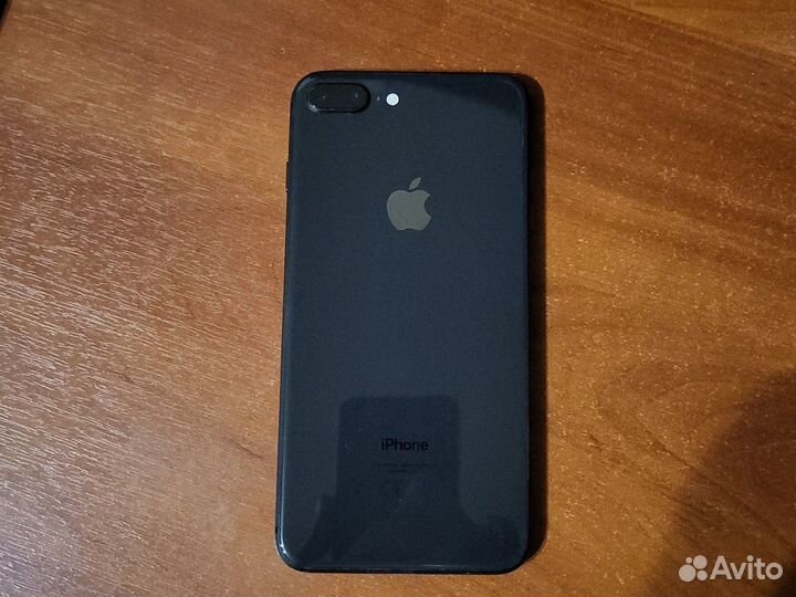 iPhone 8 Plus, 64 ГБ