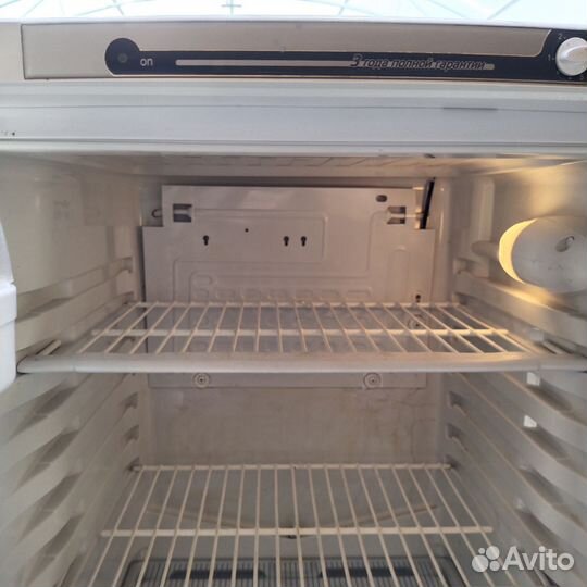 Холодильник бу indesit