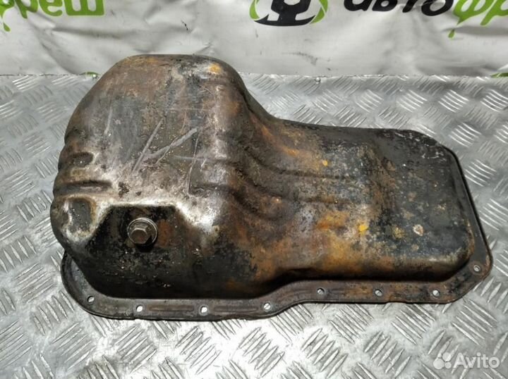 Поддон двигателя Toyota Carina 1992-1997