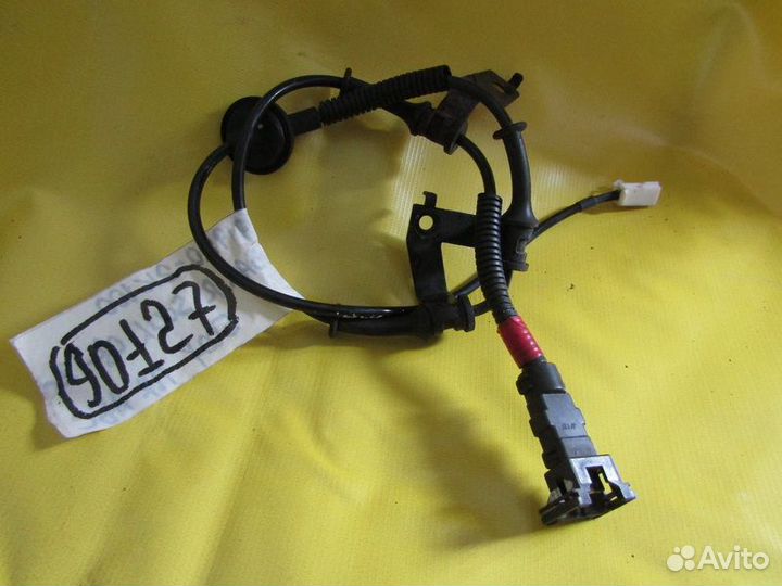 Провод заднего датчика ABS kia Soul I 08-10г 90127