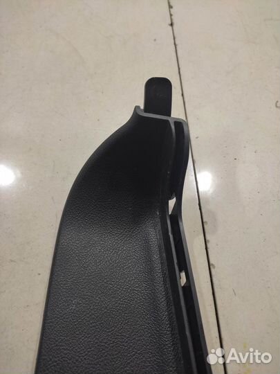 Накладка(пластик) салона передняя левая нижняя