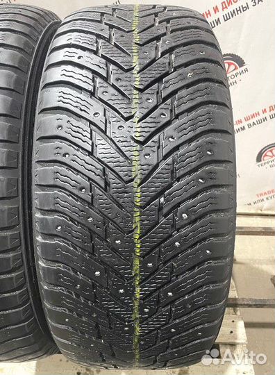 Nokian Tyres Hakkapeliitta 8 SUV 265/50 R20 111P