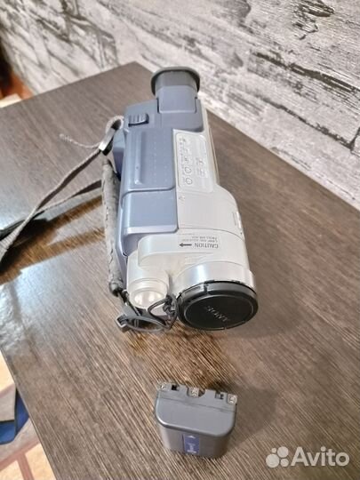 Видеокамера sony