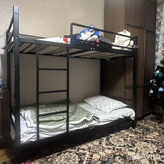 Двух этажная кровать бу 160-80 без матраса