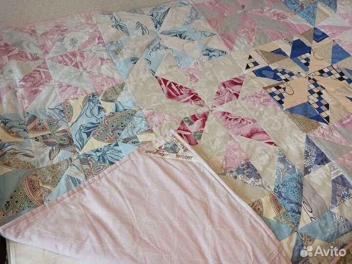 Лоскутное одеяло ручной работы