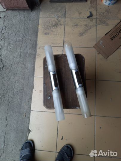 Светильник пристенный 2 штуки