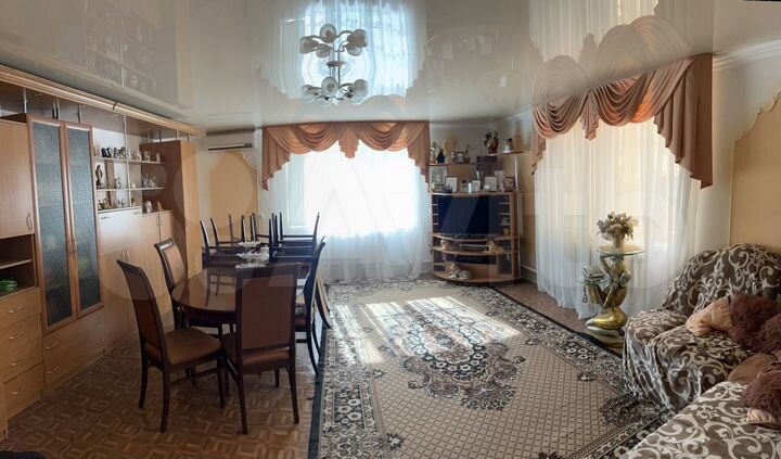 Дом 278 м² на участке 13 сот.