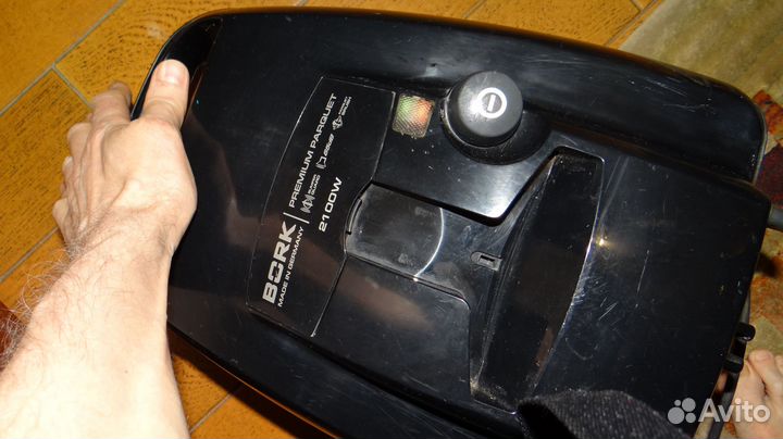 Продам пылесос bork 2100W