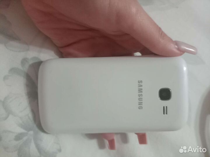 Телефон Samsung