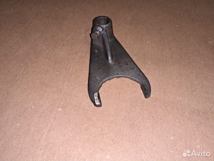 Вилка включения коробки отбора мощности ЗИЛ-131