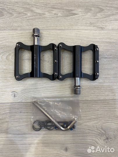 Педали алюминиевые