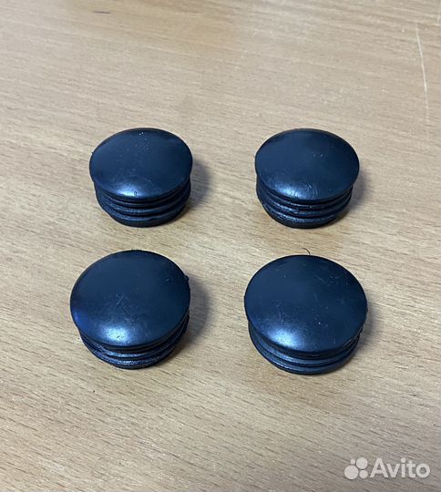 Мебельные заглушки. Диаметр 30 мм. 4 штуки
