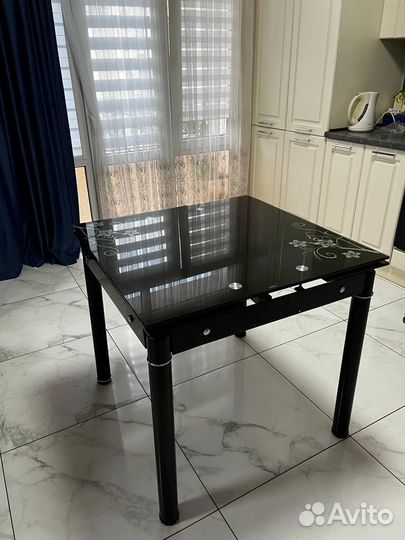 Стол стекло/металл