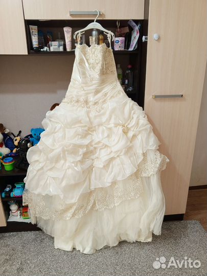 Свадебное платье 44 46 бу