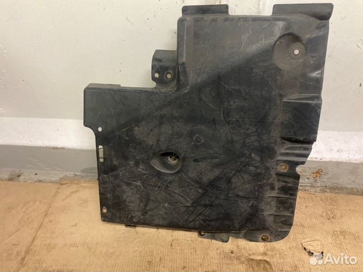 Защита топливного бака Land Rover Discovery Sport