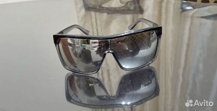 Солнцезащитные очки новые унисекс