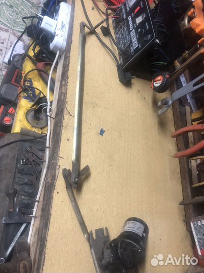 Моторчик для дворников