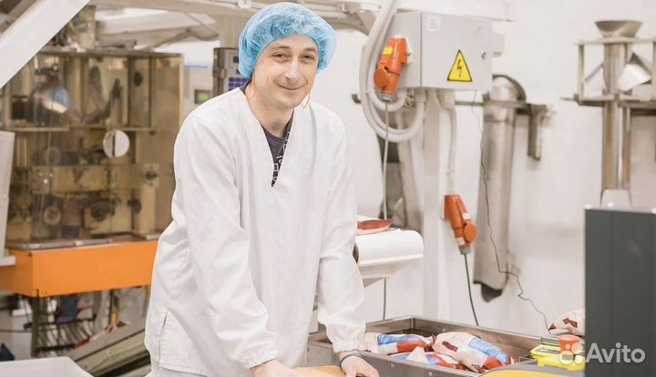 Рабочий в пельменный цех вахта