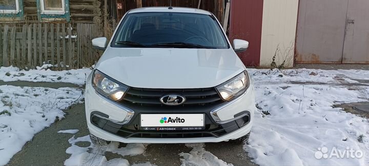 LADA Granta 1.6 МТ, 2023, 3 000 км